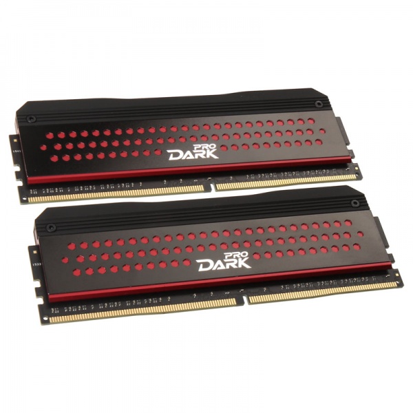 team Group Dark Red Pro Series, DDR4-3000, CL15 - 16 GB Kit